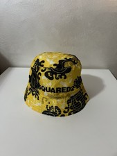🧢 Dsquared2 Bucket Cap –