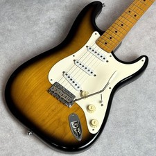 Fender USA Vintage 57 Stratocaster 2 Tone Sunburst 1990 mit Hardcase Safe Pac...