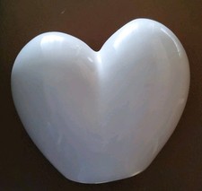 Schöne Dekoration: Vase Herzform weiss