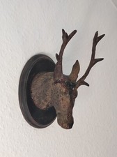 Hirschkopf mit Geweih, aus Stahl gegossen, sehr guter Zustand