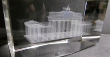 Brandenburger Tor Berlin in Kristallblock Gravur als 3D Objekt TOP Einwandfrei