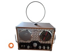 SPIRIT OF ST. LOUIS Field Radio With CASSETTE AM/FM | Rarität