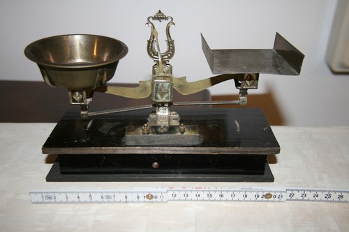 Antike kaufmannsladen waage - kaufmannsladen,