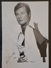 Roger Moore 007 James Bond