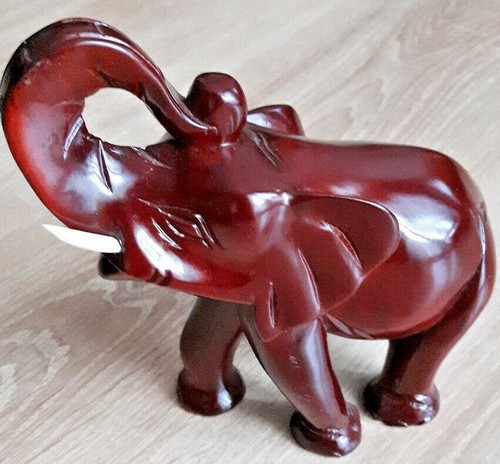 Asiatischer elefant statur - elefant,