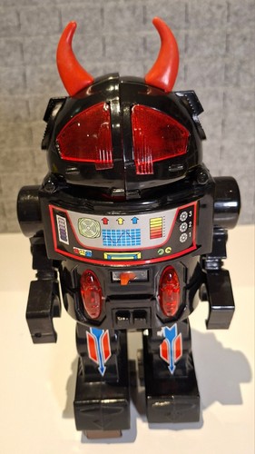 Empire monster robot vintage - monster,