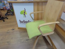 Esszimmerstuhl, Moizi M40 mit Armlehnen, Sichtholzrücken Eiche Edelfurnier