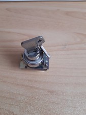 Schlüsselschalter Drucktaster