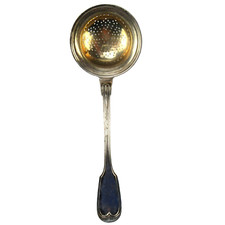 Wunderschöner Sieblöffel aus 800er Silber Serie Augsburger Faden Sifter Spoon