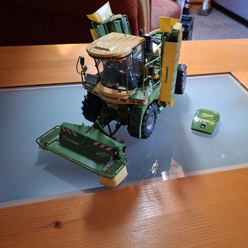 Ros krone big m - 1:32, 400