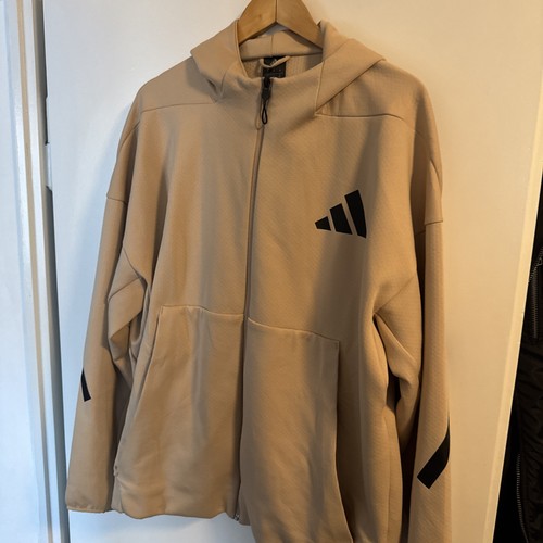 Adidas e - adidas, z.n.e
