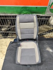 VW Touran 1T1 Sitz 2. Reihe