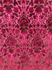 Alter Brokatvorhang oder