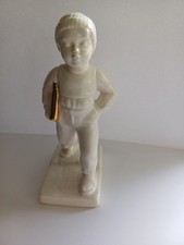 Goebel Lehrarbeit - Junge mit Buch 10 743 14  W.Germany 1984 Rarität