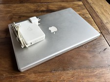 Apple MacBook Pro 15" A1211 Modell mit 85W Ladegerät Vintage Ersatzteile Reparaturen Laptop