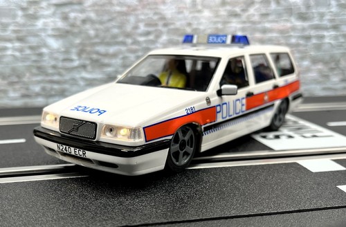 Volvo 850 estate - 1/32, polizei