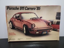 Testors 1/24 1985 Porsche 911
