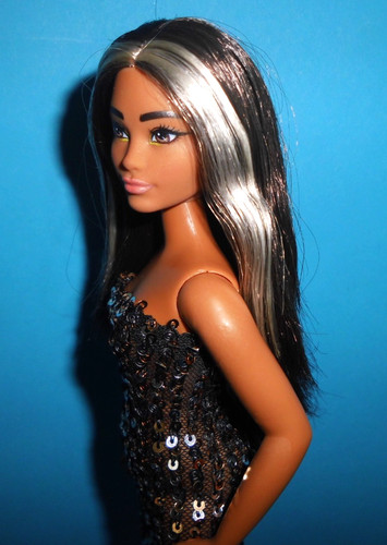 Barbie curvy - %***barbie,