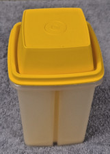 KÜCHE : TUPPERWARE = 1 gelber GURKENLIFT " Pikantus " ca.1000 ml    (TW)