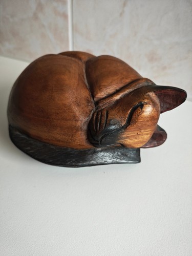 Geschnitzte holzfigur - geschnitzte,