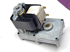 Schnecken Antrieb/Motor für alle gängigen Pelletöfen ob Luft- oder Wasserführend