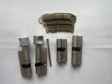 CES Schließanlage Schlüssel + Doppelzylinder + Knaufzylinder + 19 Schlüssel Tür