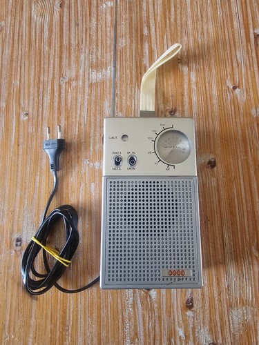 Altes tragbar radio heru - tragbar,