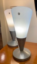 Ein "Paar" Nachttischlampen