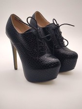 Plateau HighHeel v. Sergio