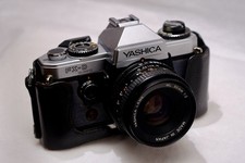 Yashica FX-D mit Yashica Lens
