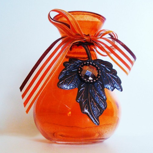Vase orange mit blatt herbst - vase,