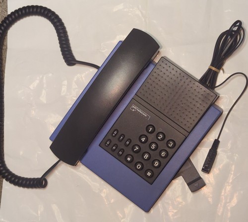 Schnurgebunden retro