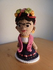Frida Kahlo Puppe