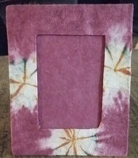 1 Bilderrahmen Handgeschöpften Papier Standrahmen Batik ROT Unikat Rahmen Einzel