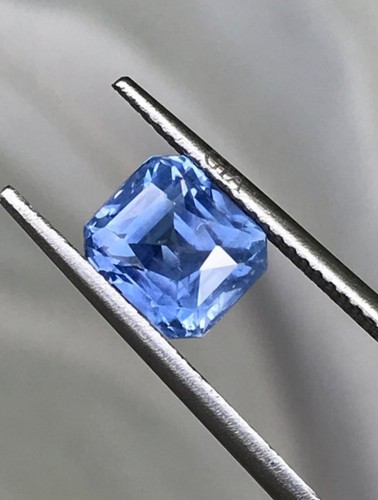 Natürlicher blauer saphir - natürlicher,
