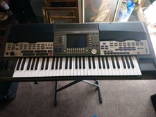Yamaha PSR-9000 Arranger-Keyboard – inkl. Yamaha-Tasche + Ständer