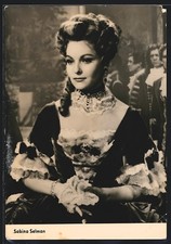 Schauspielerin Sabina Selman in Rokokokleid, Ansichtskarte 