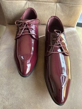 Dunkelrote Lackschuhe, Herren