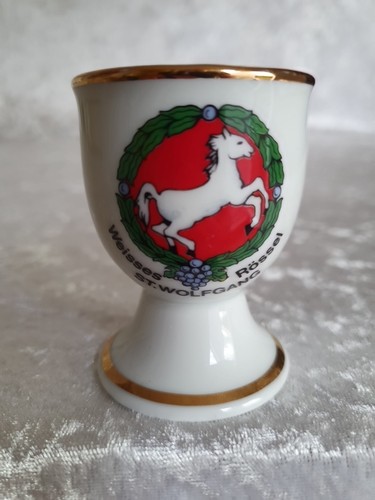 Antiker eierbecher mit - mit, wappen