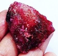 Natürlicher Roter Beryll Roh