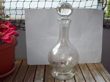 Alte Karaffe mit Stöpsel