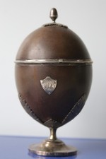 Französischer Kokosnussbecher/Schale mit Silbermontierung. Inschrift + Punze.