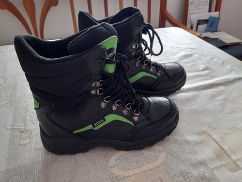 "Deltex"-Schuhe