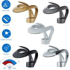 Waschtischarmatur Wasserfall