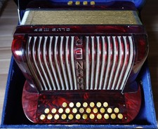 Akkordeon HOHNER Club III mit Koffer + Notenkonvolut