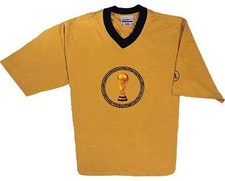 Orig. ADIDAS FUSSBALL WELTMEISTER WM POKAL T-SHIRT, NEU