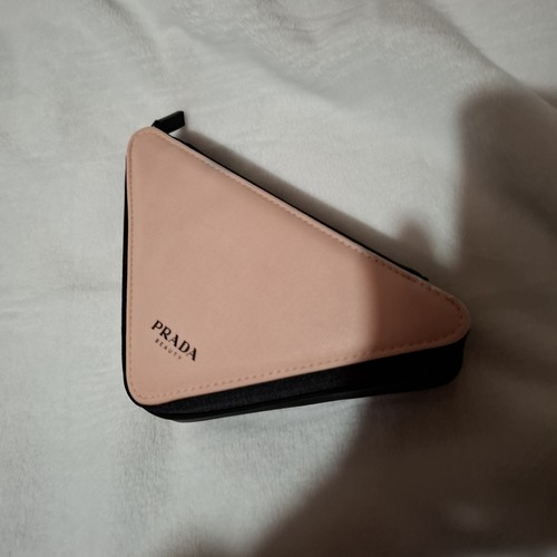 Prada beauty pink - prada, triangle