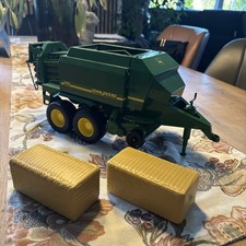 BRUDER John Deere