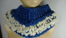 Warmer Schalkragen*Loop* Cowl *Nackenwärmer *blau weiss * handmade* gestrickt