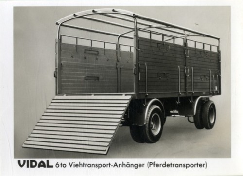 Foto fahrzeug firma - firma, vidal